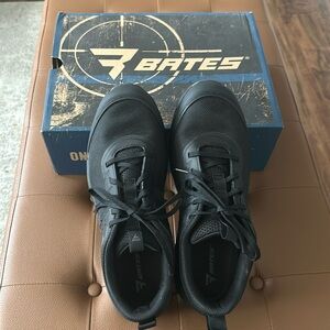 Bates Men's Jumpstart Low Fire and Safety Shoe industrial